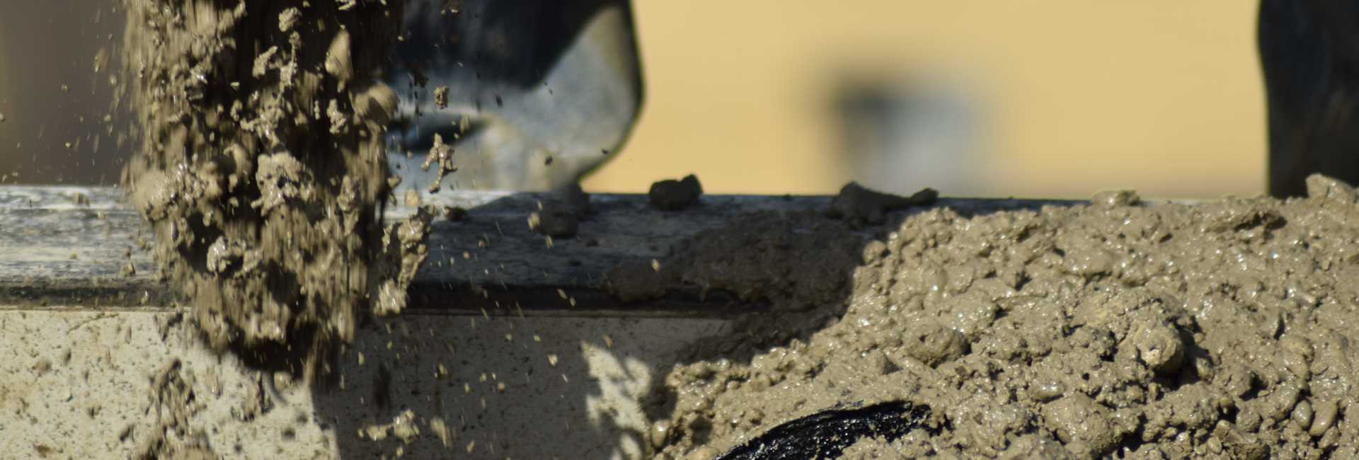 Nasser Beton wird geschippt